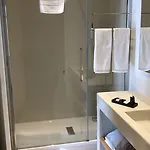 לינה וארוחת בוקר 200 & Terrace בארי