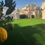 200 & Terrace לינה וארוחת בוקר בארי
