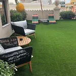 200 & Terrace 3* בארי