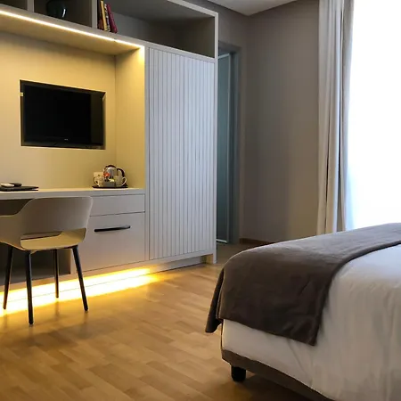 200 & Terrace Μπάρι