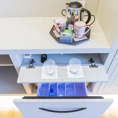 200 & Terrace Bed and Breakfast Μπάρι