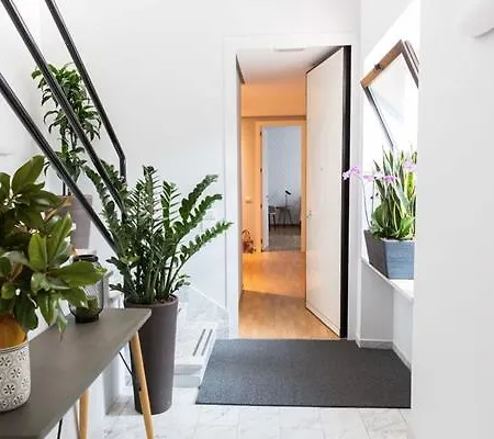 200 & Terrace Μπάρι