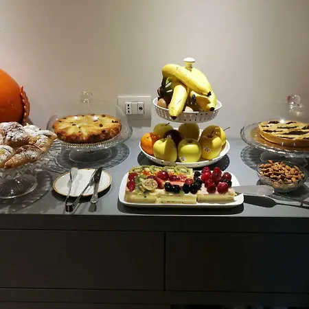 200 & Terrace Bed and Breakfast Μπάρι