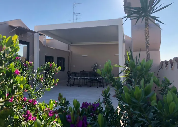 Alojamento de Acomodação e Pequeno-almoço 200 & Terrace Bari