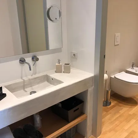 200 & Terrace باري