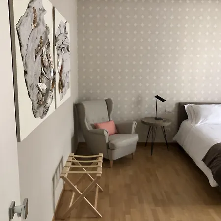 200 룸스 앤 테라스 B&B 바리
