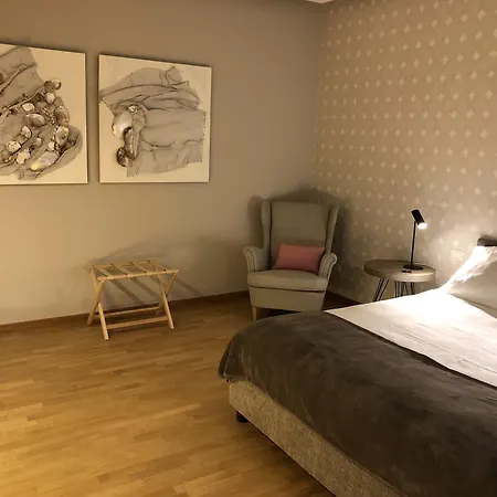 200 룸스 앤 테라스 B&B