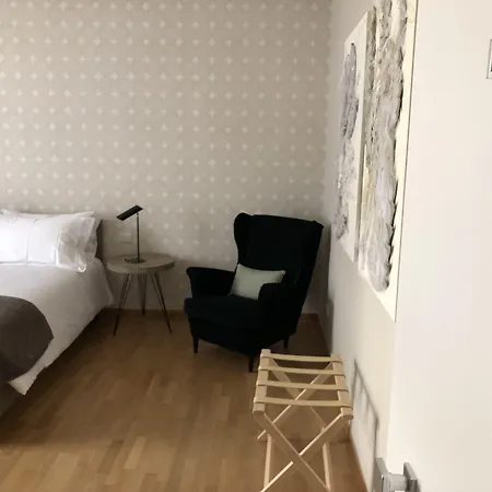 לינה וארוחת בוקר 200 & Terrace