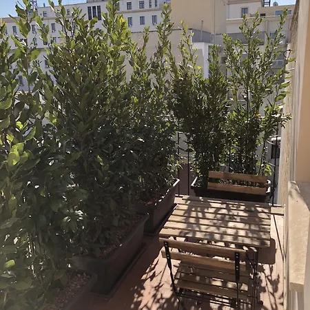 200 & Terrace فندق مبيت وإفطار باري