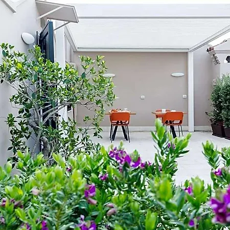 200 & Terrace Bed & Breakfast Bari
