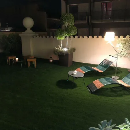 לינה וארוחת בוקר 200 & Terrace בארי