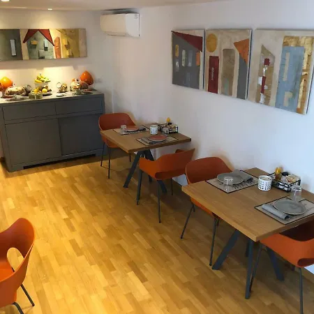 فندق مبيت وإفطار 200 & Terrace باري