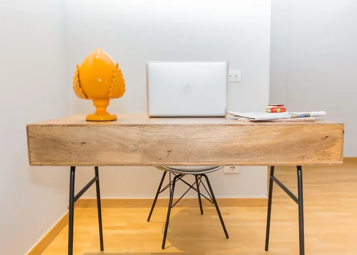 200 & Terrace バーリ